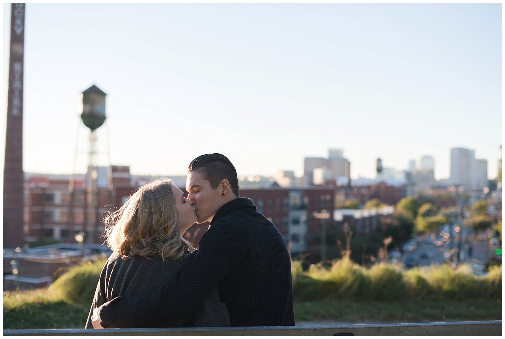 downtown-richmond-libby-hill-park-engagement-session-building-virginia-wedding-photographers_2644
