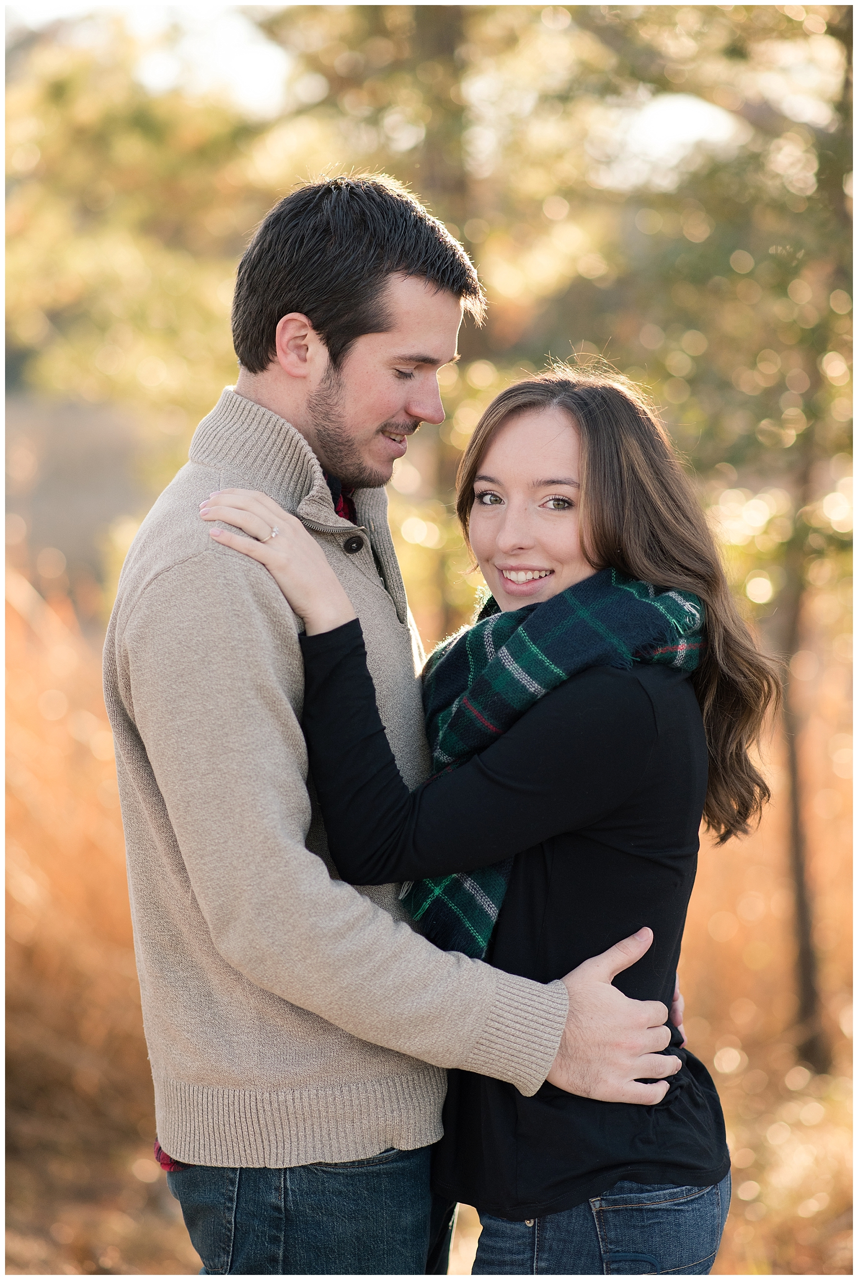 windsor-castle-park-winter-engagement-session-couple-poses-rowlands-photography-virginia-weddings_3530