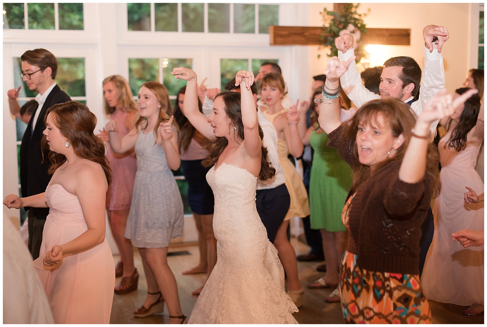 Spring Womans Club of Portsmouth Wedding Virginia Wedding Photographers_5000