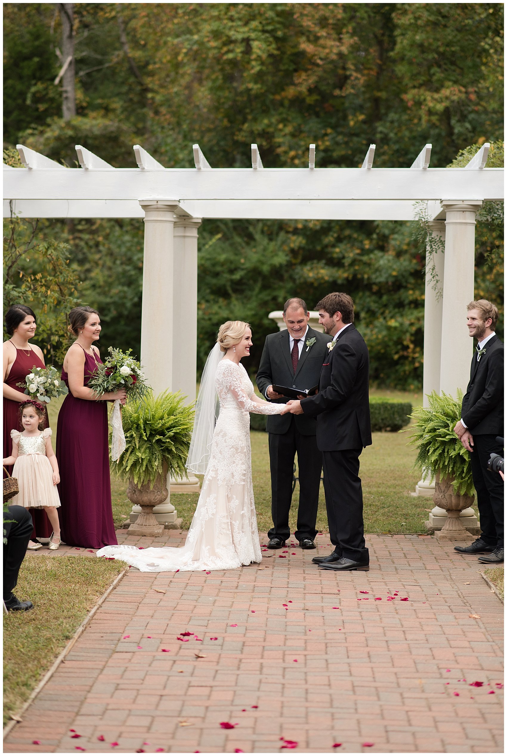 Red Wine Moss Gre
en Fall Autumn Wedding Historic Jasmine Plantation Providence Forge Virginia Wedding Photographers_6550
