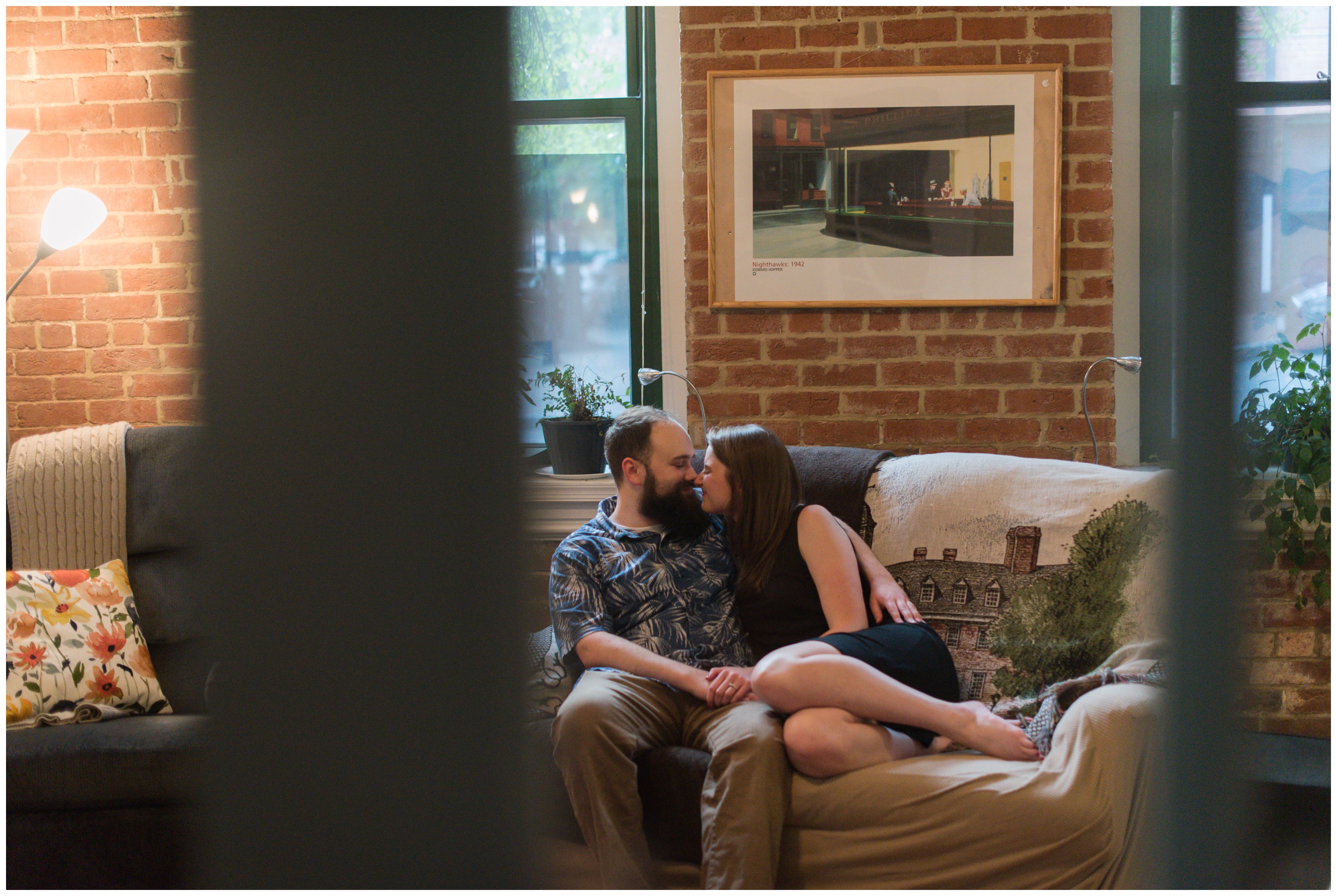 Cozy-In-Home-Downtown-Richmond-Engagement-Session_0913