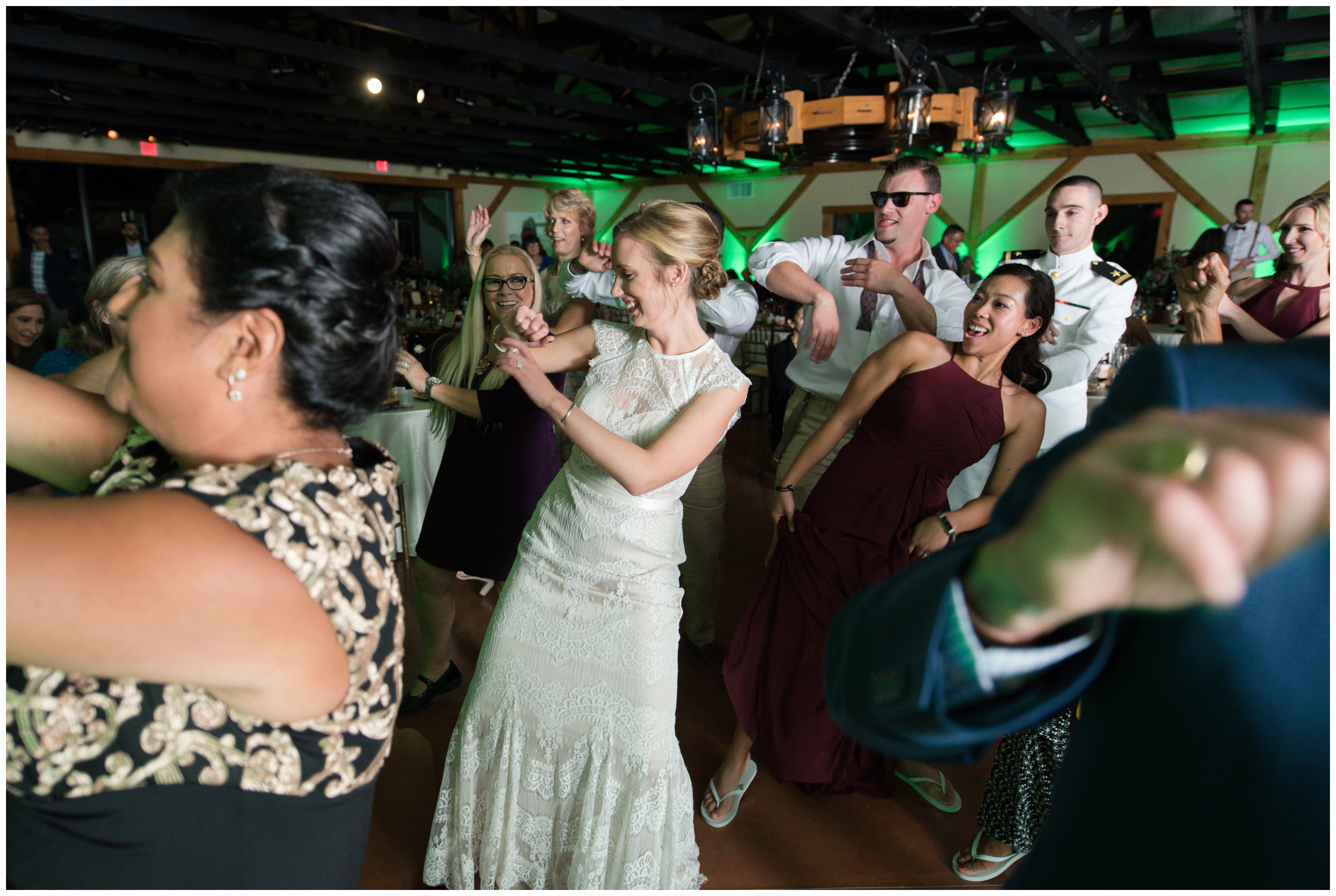 guests dancing at waynesboro charlottesville wedding